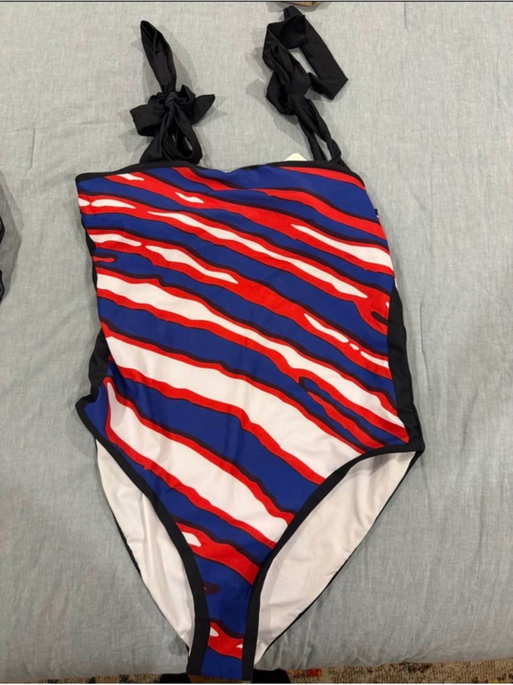 Women’s Buffalo Bills Zubaz One-Piece Swimsuit & Sarong